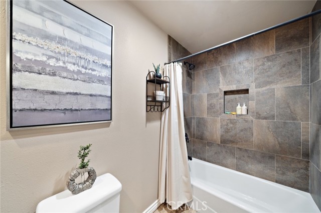 17327 Santa Lucia Street, Fountain Valley CA: https://media.crmls.org/medias/9ee750b6-0004-4c53-8431-23ea090beae0.jpg