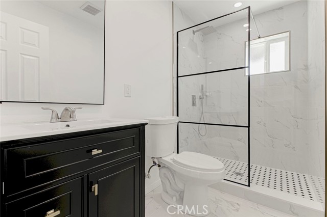 Detail Gallery Image 14 of 16 For 16503 Kingsbury St, Granada Hills,  CA 91344 - 1 Beds | 1 Baths