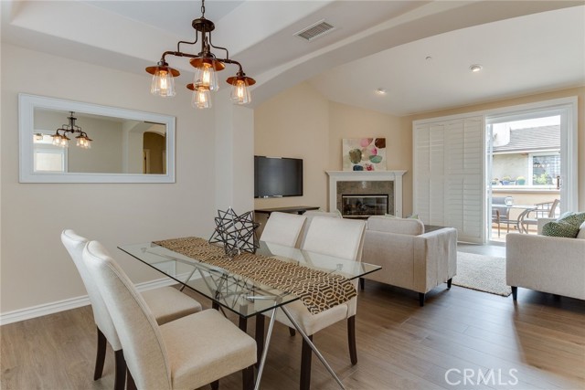 Detail Gallery Image 18 of 34 For 2113 Mathews Ave #B,  Redondo Beach,  CA 90278 - 3 Beds | 2/1 Baths