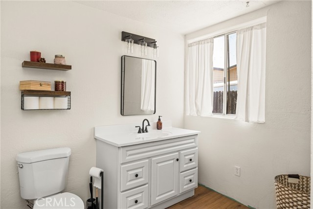 1014 7th Street, Norco CA: https://media.crmls.org/medias/9ee9191b-b751-4690-b726-dfd9317d5ed1.jpg