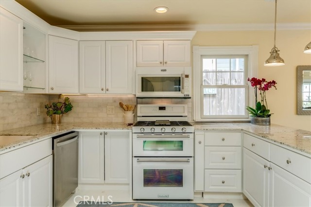 202 Vista Del Mar Avenue, Pismo Beach CA: https://media.crmls.org/medias/9eea04dc-ceb1-4a13-978d-24c9c6870ddd.jpg