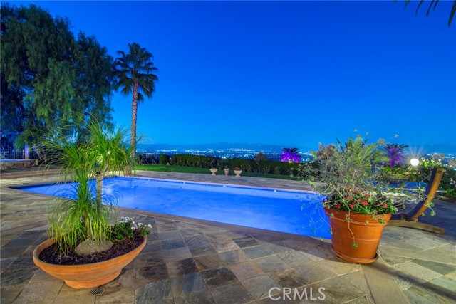 Detail Gallery Image 72 of 73 For 18933 La Montana Pl, Tarzana,  CA 91356 - 7 Beds | 6/1 Baths