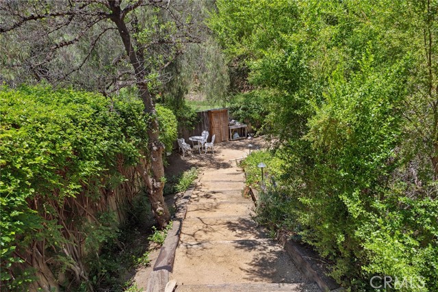 24311 Sylvan Glen Road, Calabasas CA: https://media.crmls.org/medias/9eea596e-87b8-452d-b1a5-a1fea61f673e.jpg