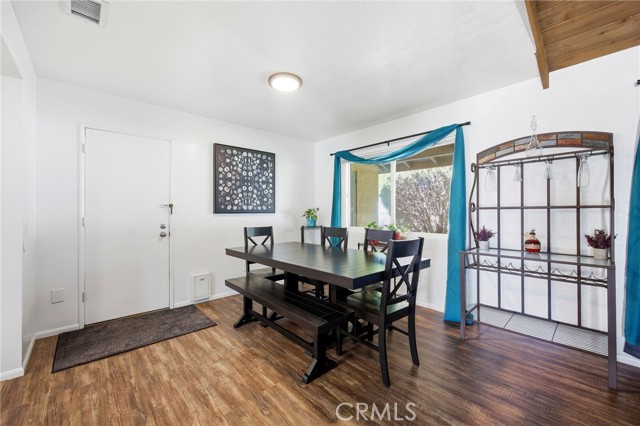 Detail Gallery Image 11 of 37 For 29041 Calle De Caballos, Menifee,  CA 92585 - 3 Beds | 2 Baths