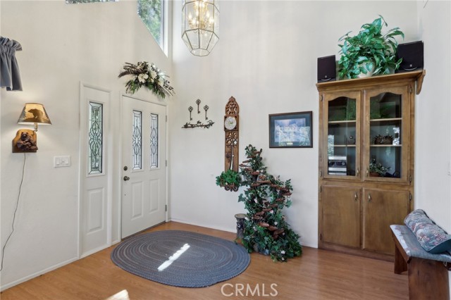 Detail Gallery Image 4 of 35 For 24571 Albrun Dr, Crestline,  CA 92325 - 4 Beds | 3 Baths