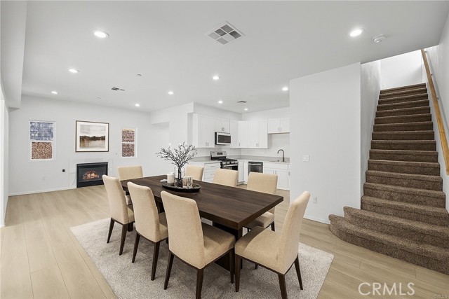 13105 Via Tuscany, Riverside CA: https://media.crmls.org/medias/9eeb3200-3851-4362-b07e-6cea39d0b8b8.jpg