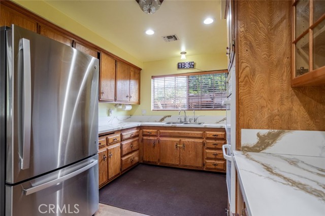 Detail Gallery Image 13 of 39 For 13197 Cutler Pl, Sylmar,  CA 91342 - 4 Beds | 2 Baths