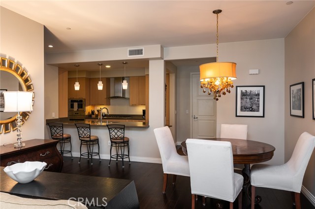 Detail Gallery Image 9 of 41 For 305 Caruso, Glendale,  CA 91210 - 2 Beds | 3 Baths