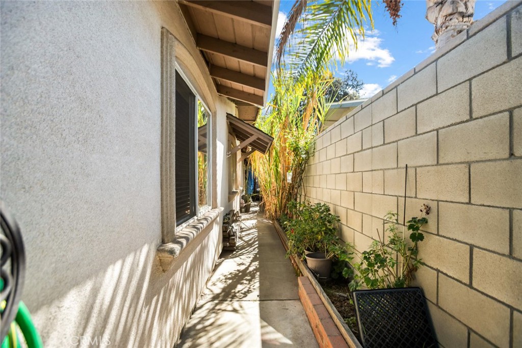 9eec91e2 C3d3 419b 9cd5 B4399f82d99e