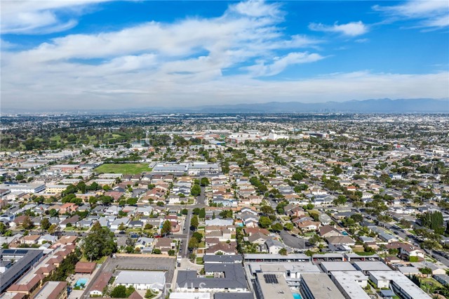 Image 33 of 56 For 17302 Ermanita Avenue