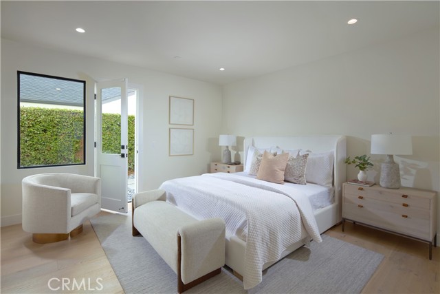 Detail Gallery Image 21 of 31 For 1312 Dover Drive, Newport Beach,  CA 92660 - 4 Beds | 4 Baths