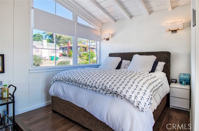 Detail Gallery Image 5 of 15 For 681 Seaview St #B,  Laguna Beach,  CA 92651 - 1 Beds | 1 Baths