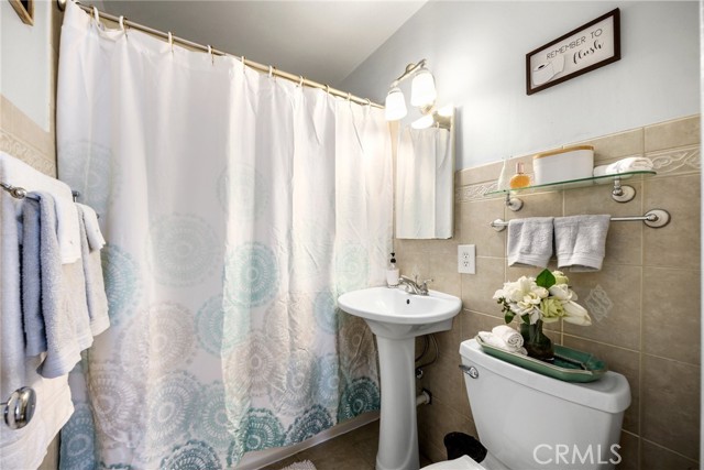 Detail Gallery Image 15 of 34 For 2013 Garner St, Lomita,  CA 90717 - 3 Beds | 1 Baths