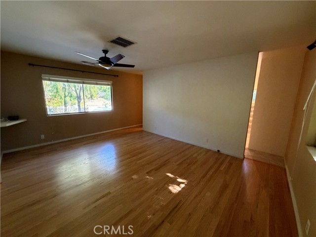 Detail Gallery Image 15 of 24 For 16248 Darcia Pl, Encino,  CA 91436 - 4 Beds | 4 Baths