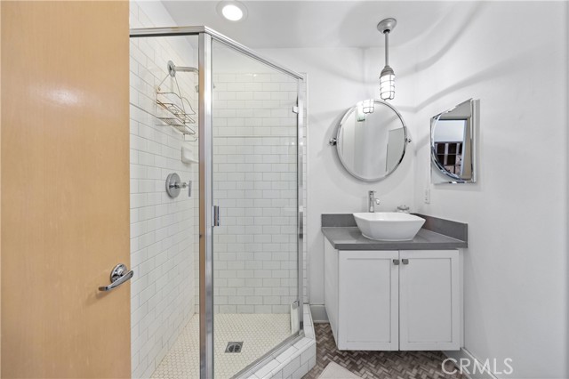 919 E Santa Ana Boulevard, Santa Ana CA: https://media.crmls.org/medias/9eef17ff-1b4d-42ac-81c9-da6e86fd8d8f.jpg