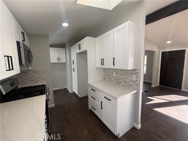 Detail Gallery Image 16 of 46 For 22111 Newport Ave #62,  Grand Terrace,  CA 92313 - 3 Beds | 2 Baths