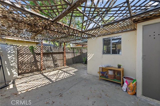 Detail Gallery Image 5 of 16 For 560 N Grand, Orange,  CA 92867 - 5 Beds | 2 Baths