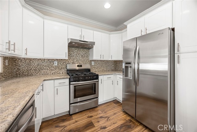 7833 E Quinn Drive, Anaheim Hills CA: https://media.crmls.org/medias/9ef235b9-4cbc-4084-ba46-8e7e3478dc86.jpg