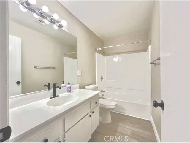 Detail Gallery Image 7 of 11 For 234 Springview, Irvine,  CA 92620 - 2 Beds | 1 Baths