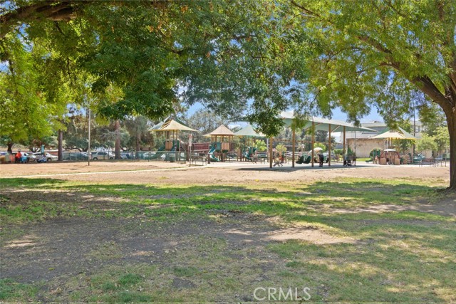 Detail Gallery Image 28 of 30 For 14414 Addison St #24,  Sherman Oaks,  CA 91423 - 2 Beds | 2 Baths