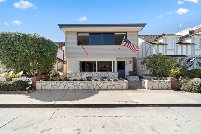 309 Coral Ave, Newport Beach, CA 92662