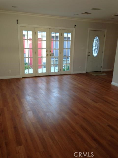 Detail Gallery Image 7 of 18 For 19224 Sylvan St, Tarzana,  CA 91335 - 3 Beds | 2 Baths