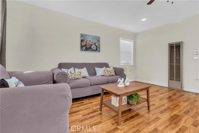 Detail Gallery Image 8 of 25 For 2063 E Knopf, Compton,  CA 90222 - 2 Beds | 1 Baths