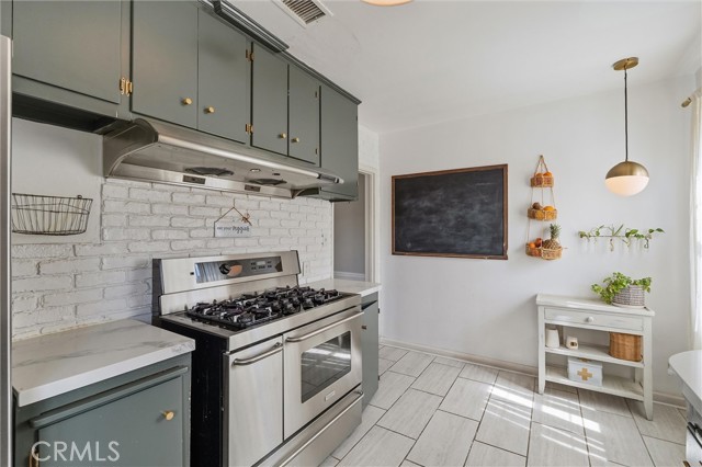 Detail Gallery Image 10 of 44 For 3495 Gaviota Ave, Long Beach,  CA 90807 - 4 Beds | 2/1 Baths