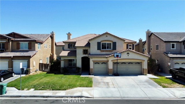 Detail Gallery Image 1 of 30 For 44334 Raven Ln, Lancaster,  CA 93536 - 5 Beds | 3 Baths