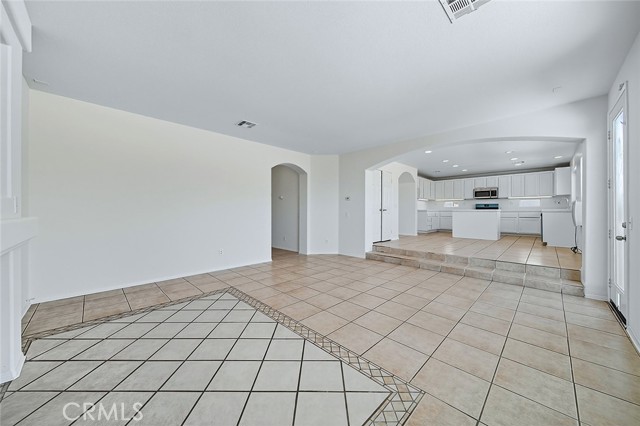 Detail Gallery Image 10 of 43 For 9373 Dragon Tree, Hesperia,  CA 92344 - 4 Beds | 3 Baths