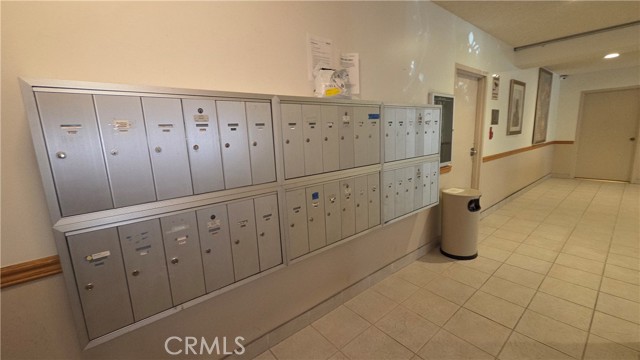 Detail Gallery Image 27 of 30 For 5400 Lindley Ave #105,  Encino,  CA 91316 - 2 Beds | 2 Baths