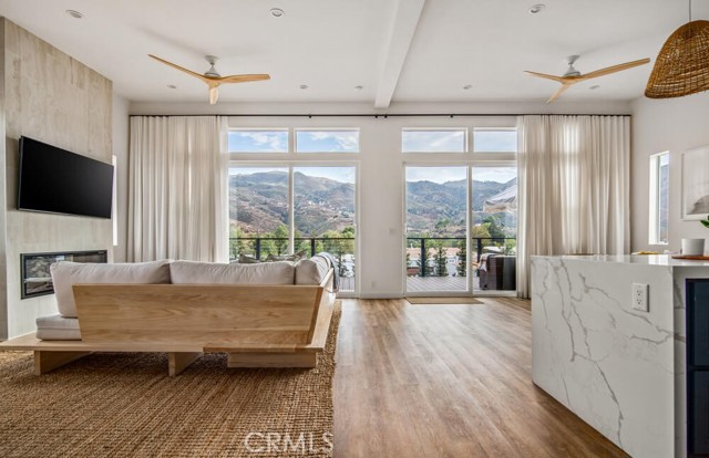 Front Image Thumbnail for CRSR25052111