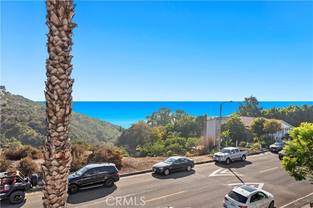 Detail Gallery Image 17 of 31 For 1670 Del Mar Ave, Laguna Beach,  CA 92651 - 4 Beds | 2/1 Baths