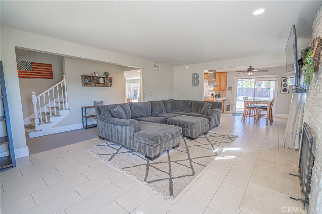 MLS #SR25235061 image #9