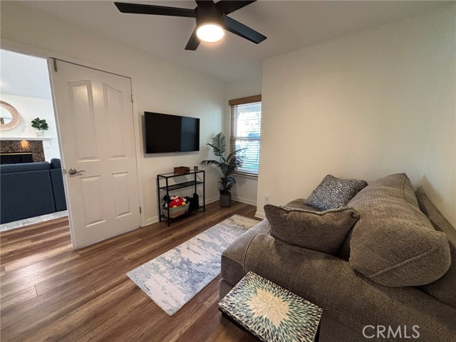 Detail Gallery Image 16 of 25 For 1200 Goldenview, Corona,  CA 92882 - 4 Beds | 2 Baths