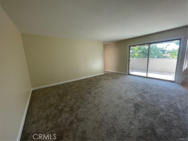 Detail Gallery Image 6 of 27 For 8566 Van Ness Ct 24h,  Huntington Beach,  CA 92646 - 1 Beds | 1 Baths