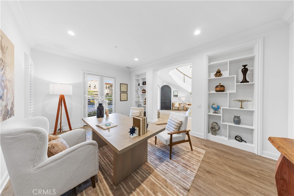 MLS #OC25277279 image #17