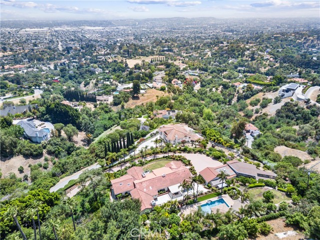 1929 Dorothea Road, La Habra Heights CA: https://media.crmls.org/medias/9ef88adb-a1ec-49b4-94c1-cb54e3cd01b7.jpg