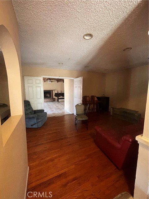 3509 Greenglade Avenue, Pico Rivera CA: https://media.crmls.org/medias/9ef90ae2-7784-48ad-bfdb-73035f8de31b.jpg