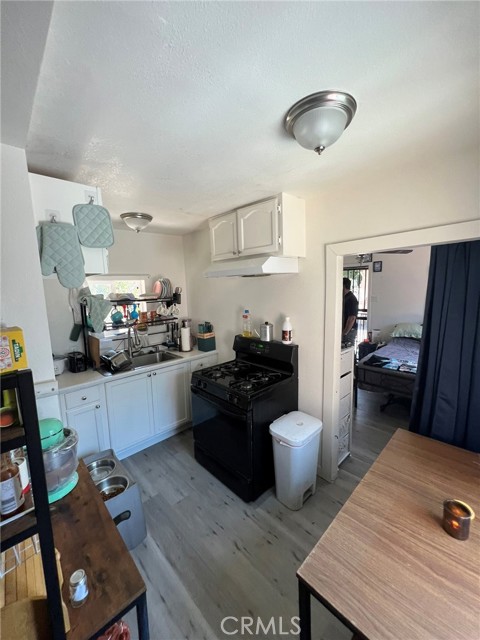 1327 S Gage Avenue, Los Angeles CA: https://media.crmls.org/medias/9ef94ac2-ee7c-4c1f-bfc8-343a1fc60a48.jpg