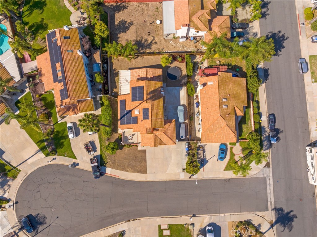 https://media.crmls.org/medias/9ef99d4b-1163-4dfe-b331-55e1c5c4e2ea.jpg?preset=X-Large