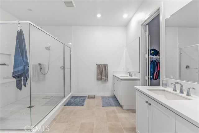 Detail Gallery Image 11 of 26 For 27227 Diamond Peak Ln #302,  Valencia,  CA 91381 - 4 Beds | 3/1 Baths