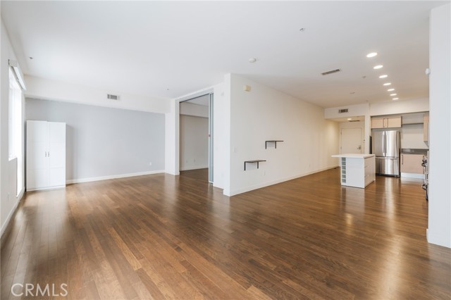 Detail Gallery Image 20 of 38 For 1234 Wilshire Bld #127,  Los Angeles,  CA 90017 - 1 Beds | 1 Baths