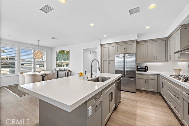 Detail Gallery Image 9 of 45 For 1309 Doheny Way, Dana Point,  CA 92629 - 3 Beds | 2 Baths