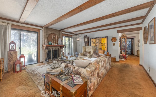 26600 Rio Vista Drive, Hemet CA: https://media.crmls.org/medias/9efa70b4-77ad-4006-85e4-5b48b867a274.jpg