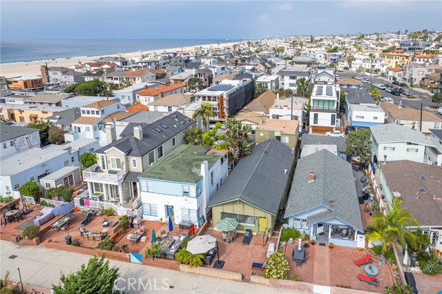 Detail Gallery Image 25 of 29 For 77 17th, Hermosa Beach,  CA 90254 - 3 Beds | 2 Baths