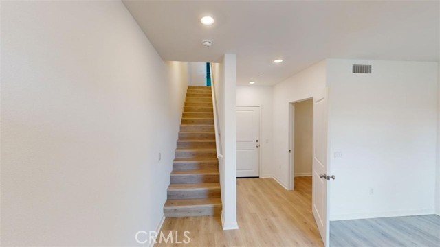 Detail Gallery Image 2 of 52 For 16424 Whittier Bld #5,  Whittier,  CA 90603 - 3 Beds | 3/1 Baths