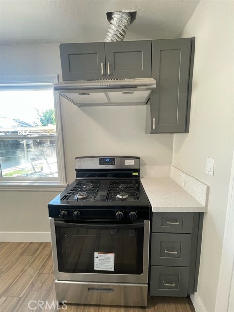 Detail Gallery Image 15 of 22 For 924 W Chestnut #1/2,  Santa Ana,  CA 92703 - 2 Beds | 1 Baths