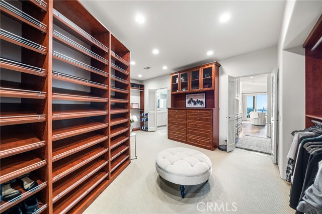 Detail Gallery Image 11 of 66 For 2301 Pacific Dr, Corona Del Mar,  CA 92625 - 4 Beds | 3/1 Baths