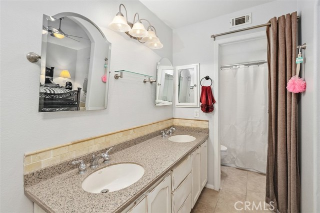 40169 Los Olivos Court, Murrieta CA: https://media.crmls.org/medias/9efb38a2-26b5-4baf-b208-83c1b1aaf197.jpg